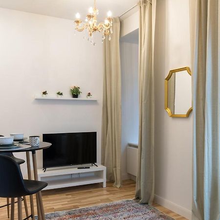 Theatre Apartments Lacplesa Riga Exterior photo